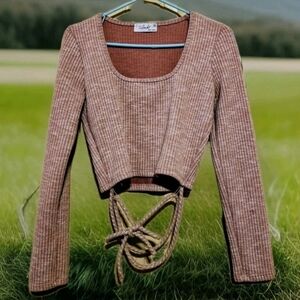 Sz L Ribbed Scoop-Neck Long Sleeve Crop Top in Dusty Rose
